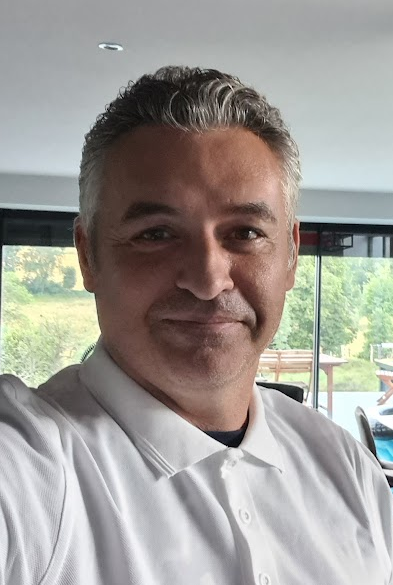 Béni Professo